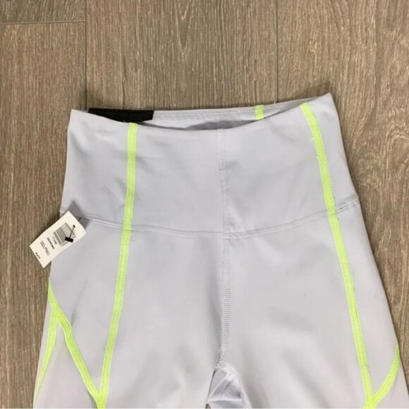 Tna Aritzia Sereno Biker Shorts High Rise Waist Pale Violet Purple Size XS - Picture 6 of 16